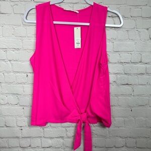 Lush neon pink sleeveless deep V neck tie front top shirt blouse, sz M, NWT‎